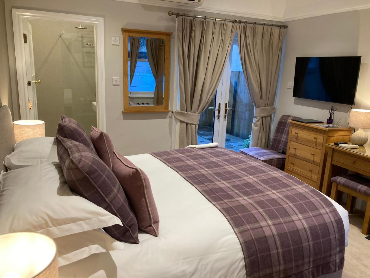 Chestnuts House Boutique B&B photo 2