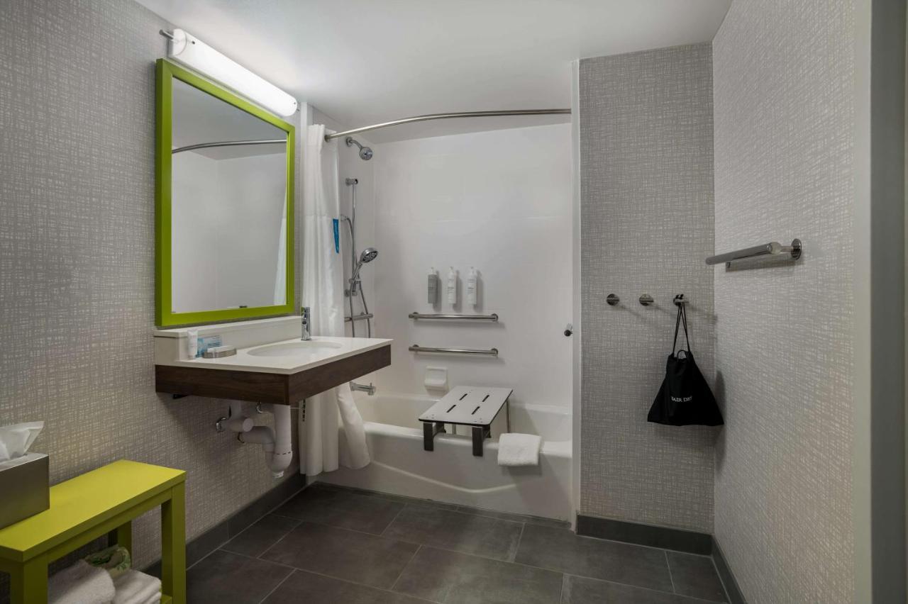 Hampton Inn Gadsden photo 2