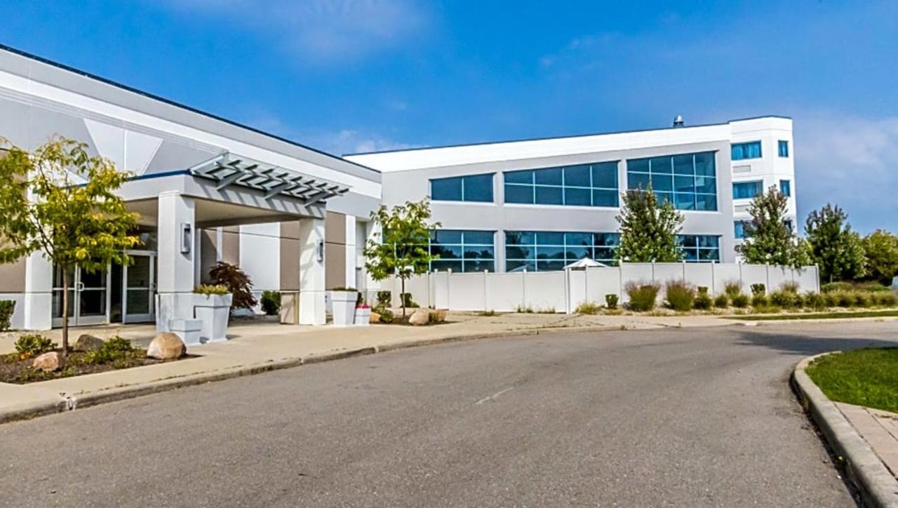Wyndham Flint Mi Grand Blanc Bishop Airport Conference Ctr