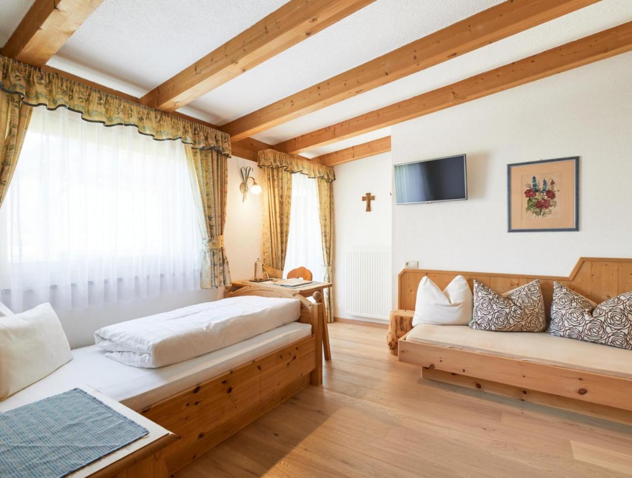 Mineralienhotel Natznerhof photo 3