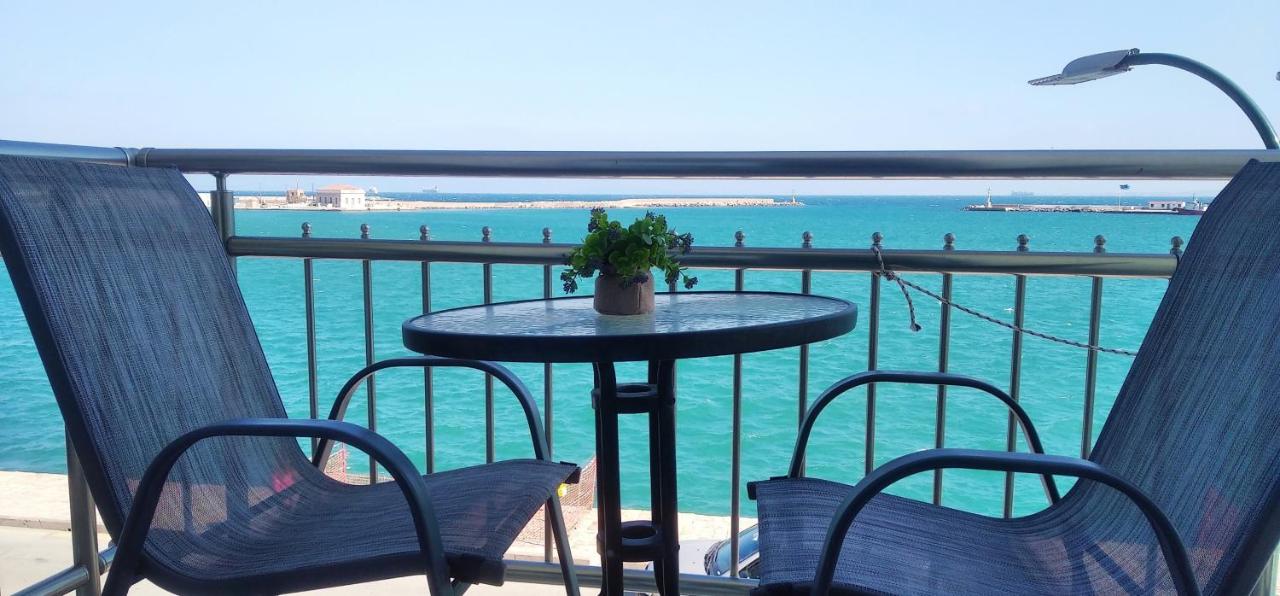 Pelineon Rooms - 3