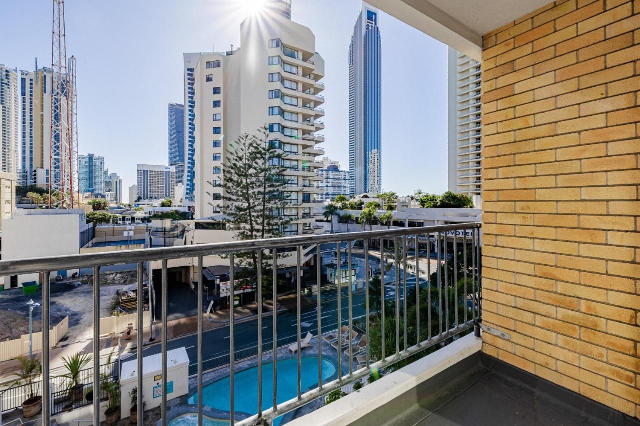 Photo - Bunk Surfers Paradise 18-35 Backpacker Hostel