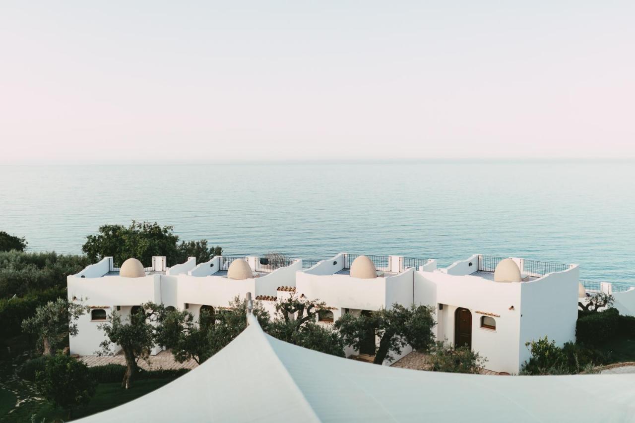 Baia Delphis Resort - 4