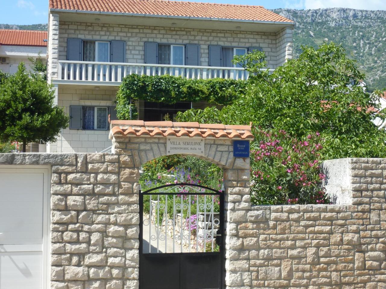 Apartments VILLA SEKULOVIC - 2