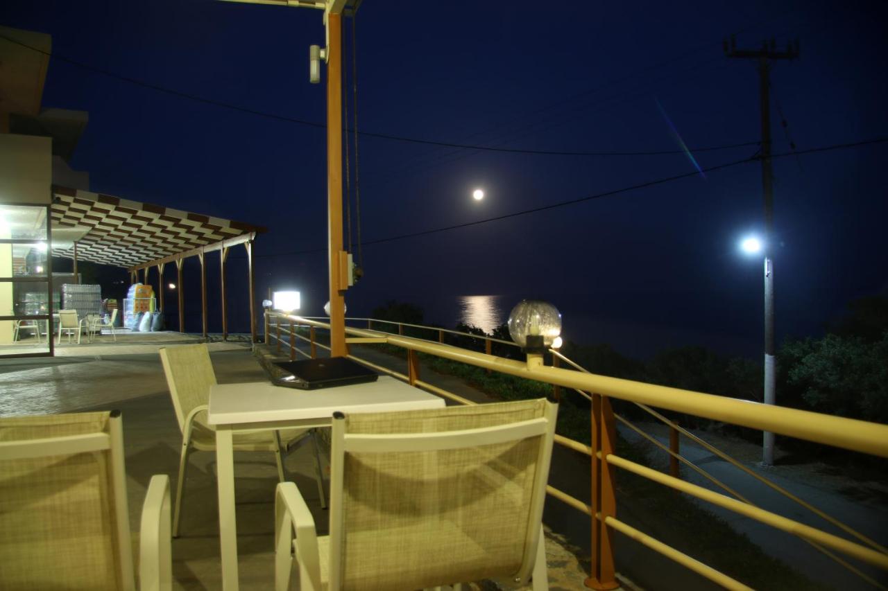 Santa Marina Apartments - 4