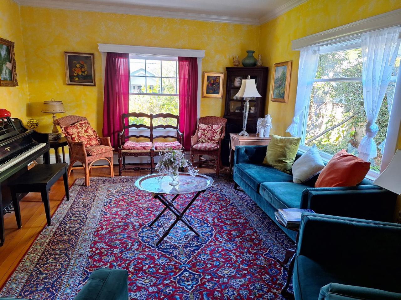Secret Garden Inn & Cottages photo 4