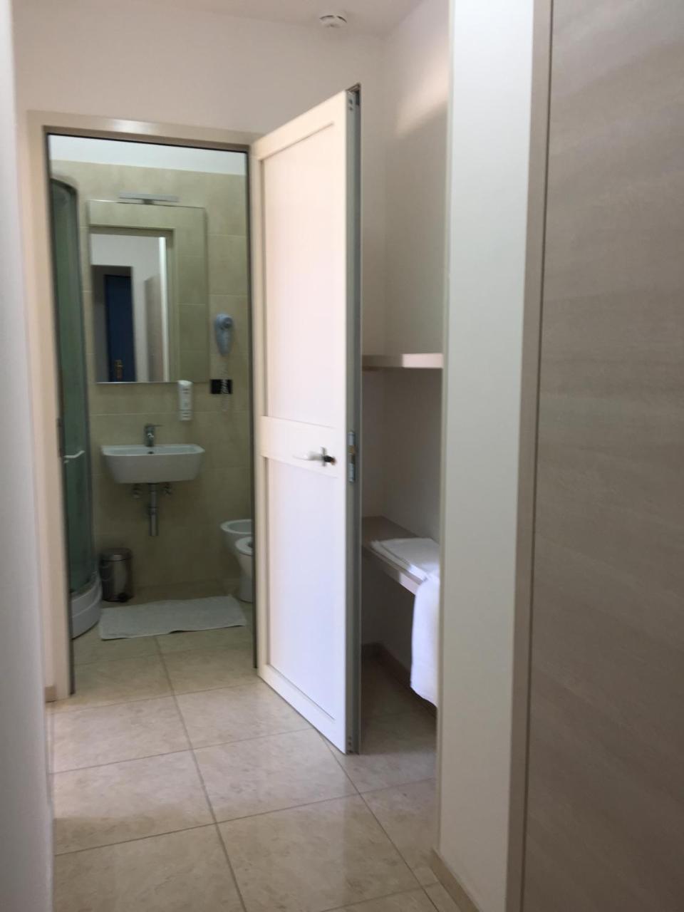 Foto - Hotel Athena