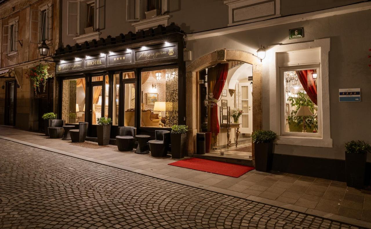 Allegro Hotel - 3