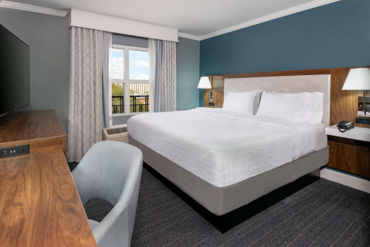 Hampton Inn Savannah-Historic District photo 4