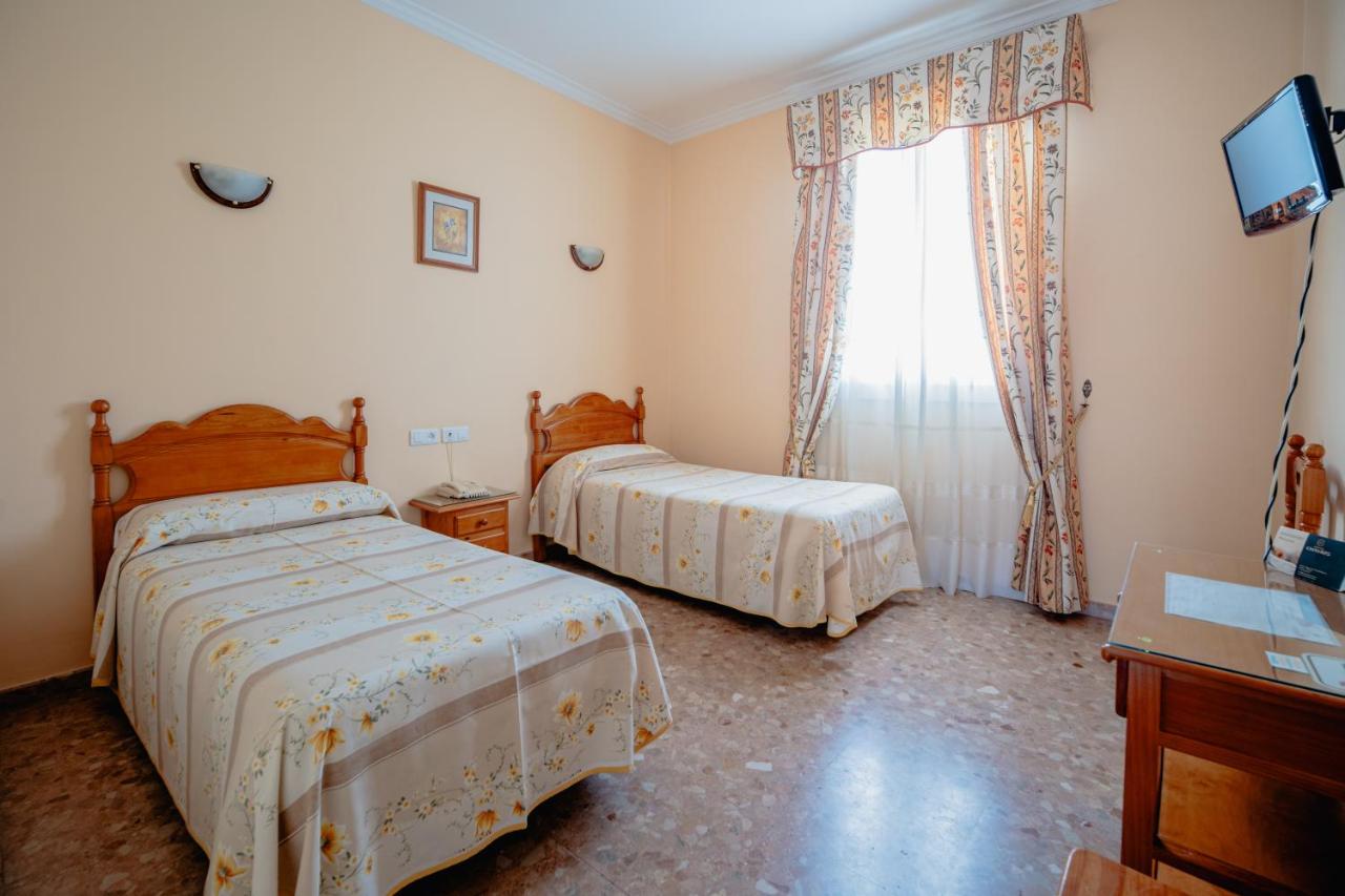 Hotel Chamizo photo 4