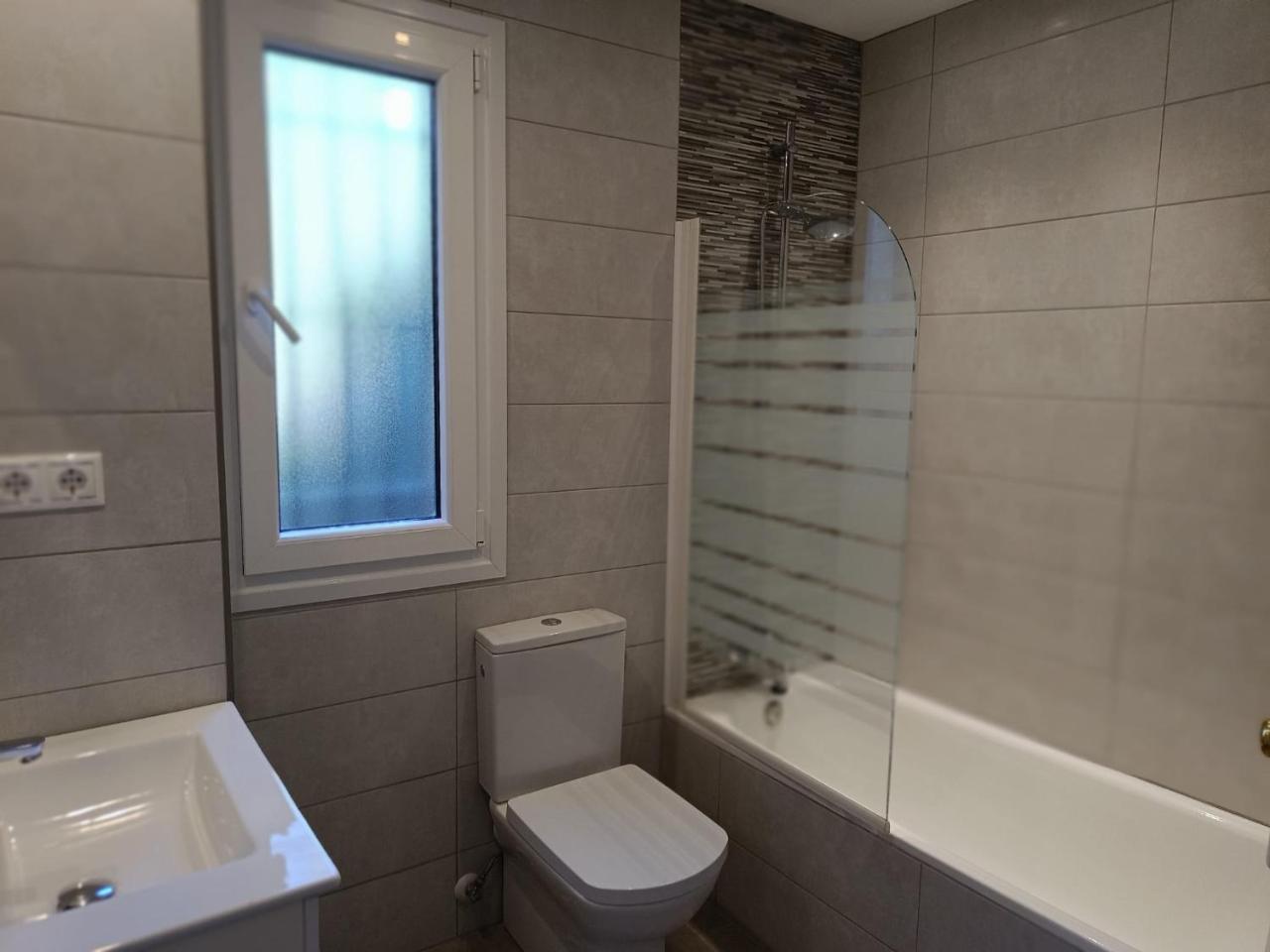 2BR Flat with Sea Views Puerto de la Duquesa - 5