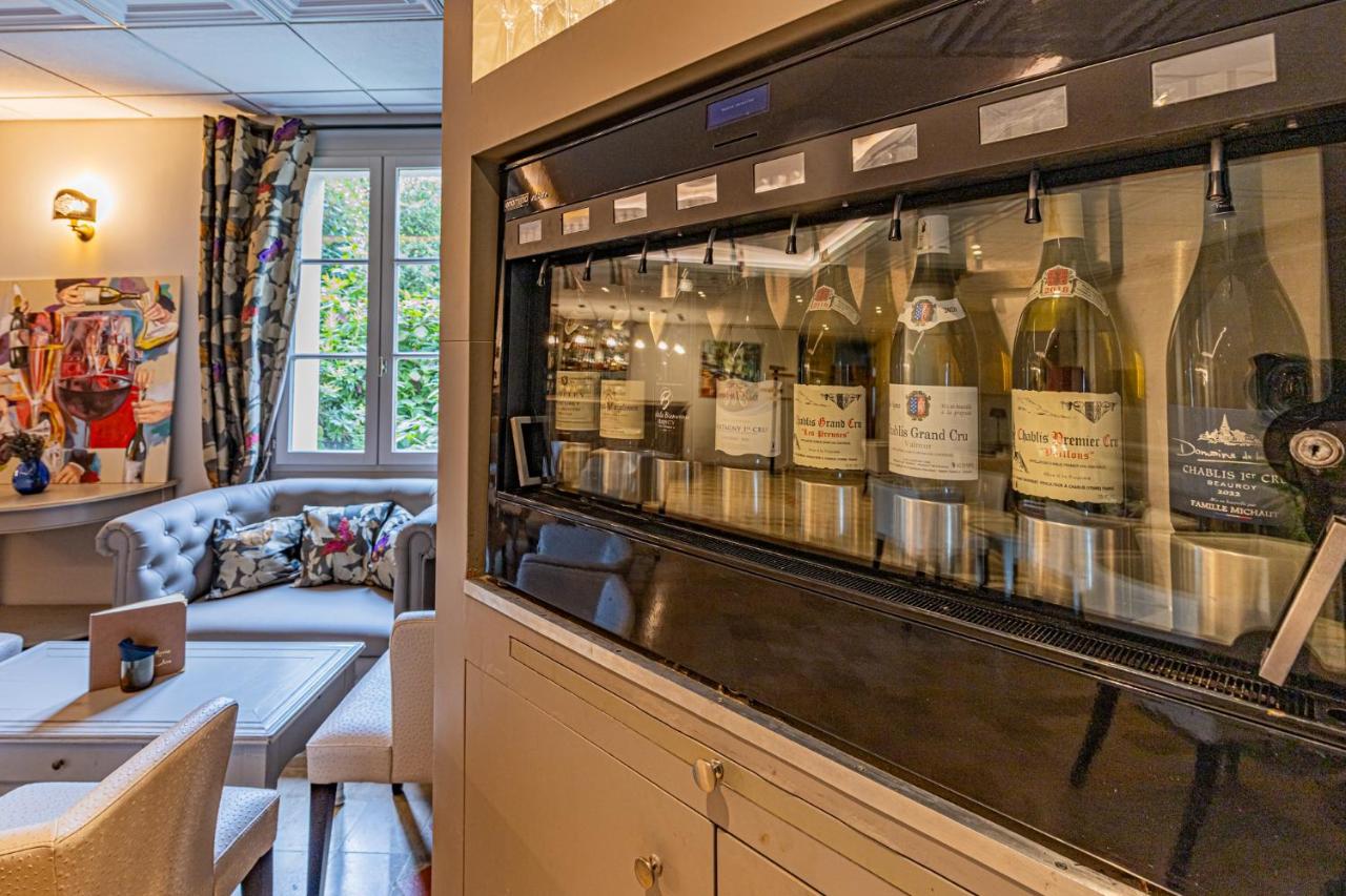 Logis Hostellerie des Clos et restaurant Bistrot des grands crus et Maison de la tour Chablis