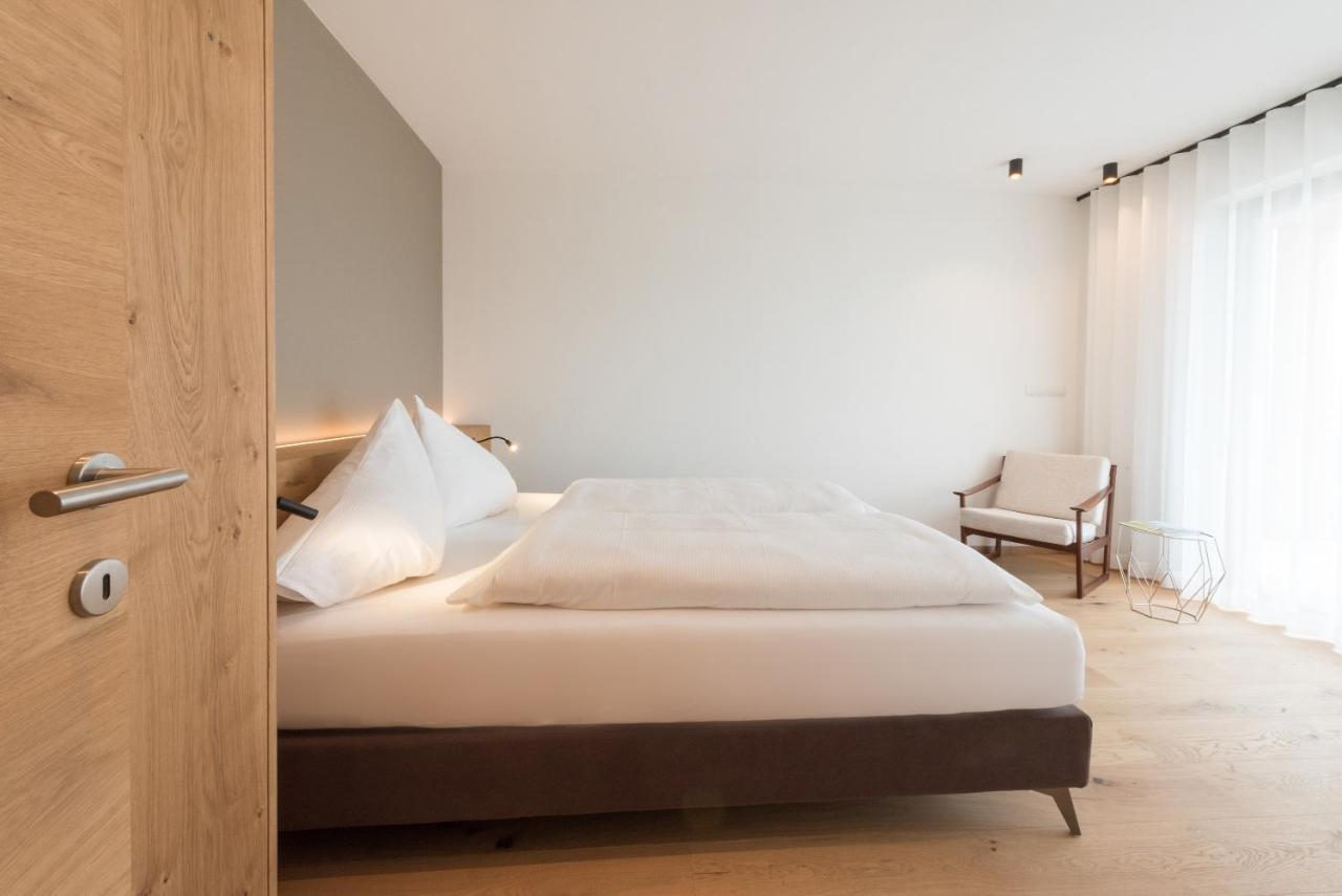 Villa Montis Exclusive Holiday Apartments in Eppan with Spectacular Views of Dolomites and Bolzano Area photo 4