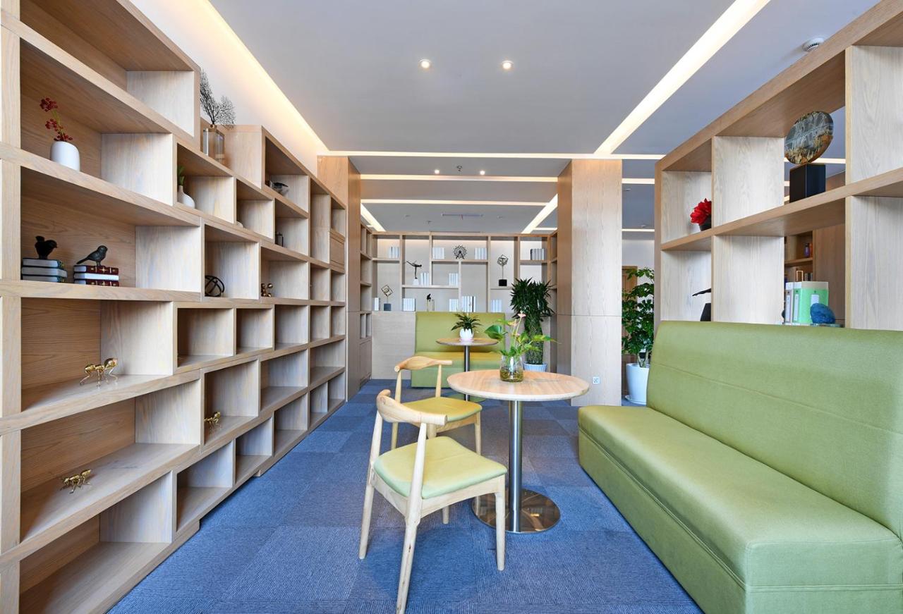 Mehood Theater Hotel, Shanghai Jinqiao photo 4
