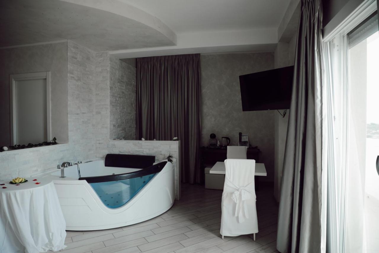 BlueBay Residence Resort - 2