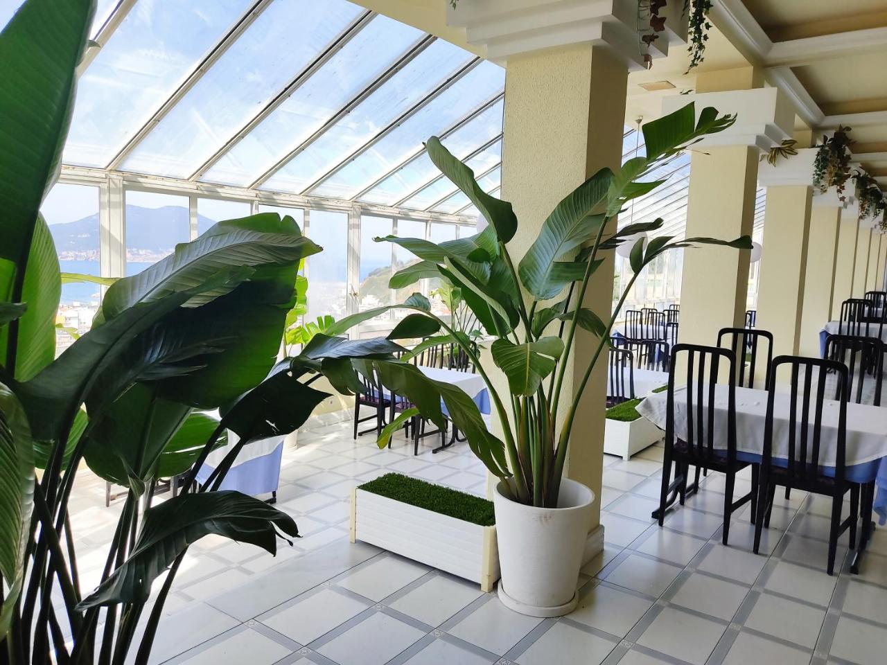 Hotel Miramar Laredo photo 2