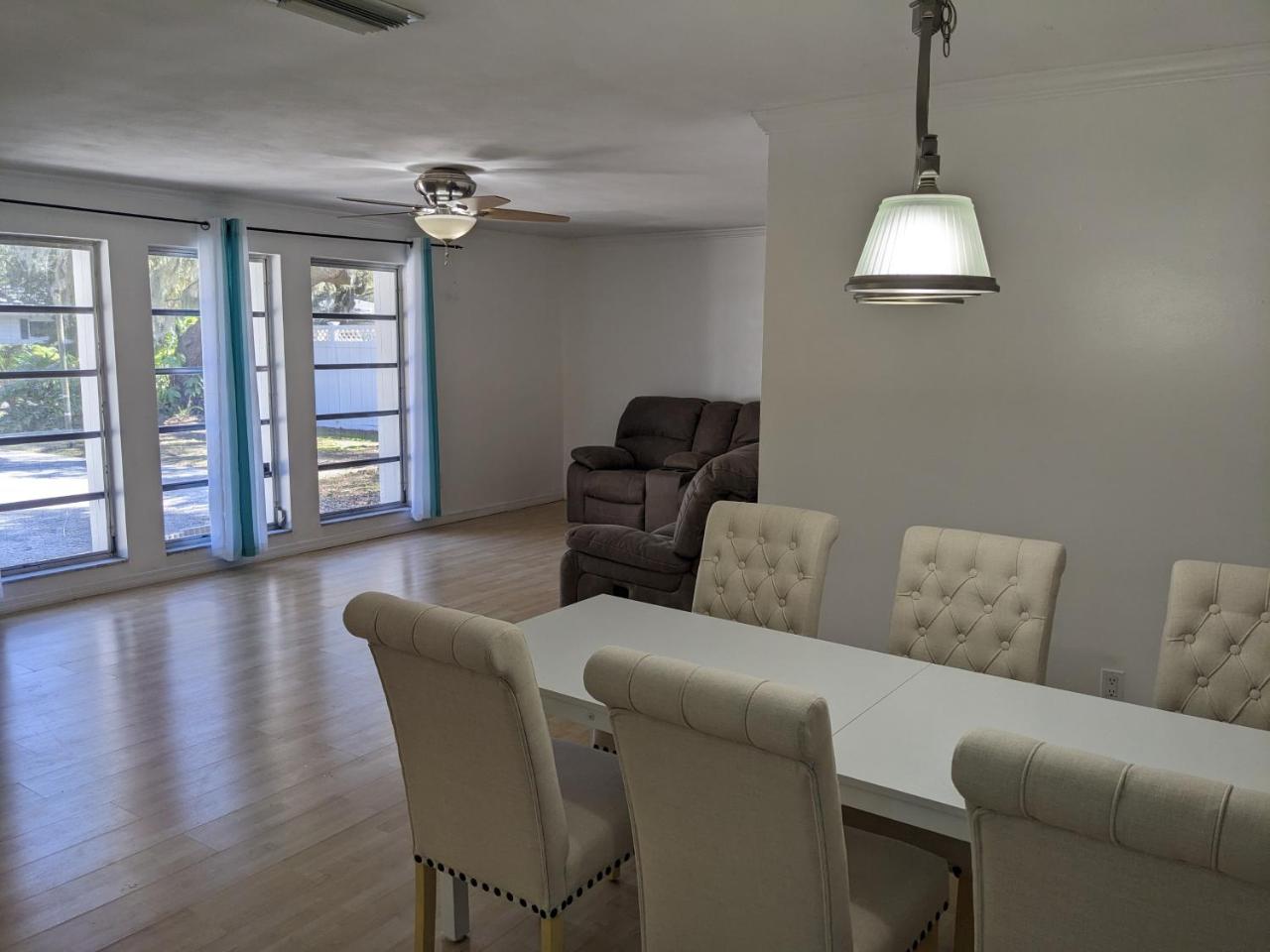 Temple Terrace Living photo 2