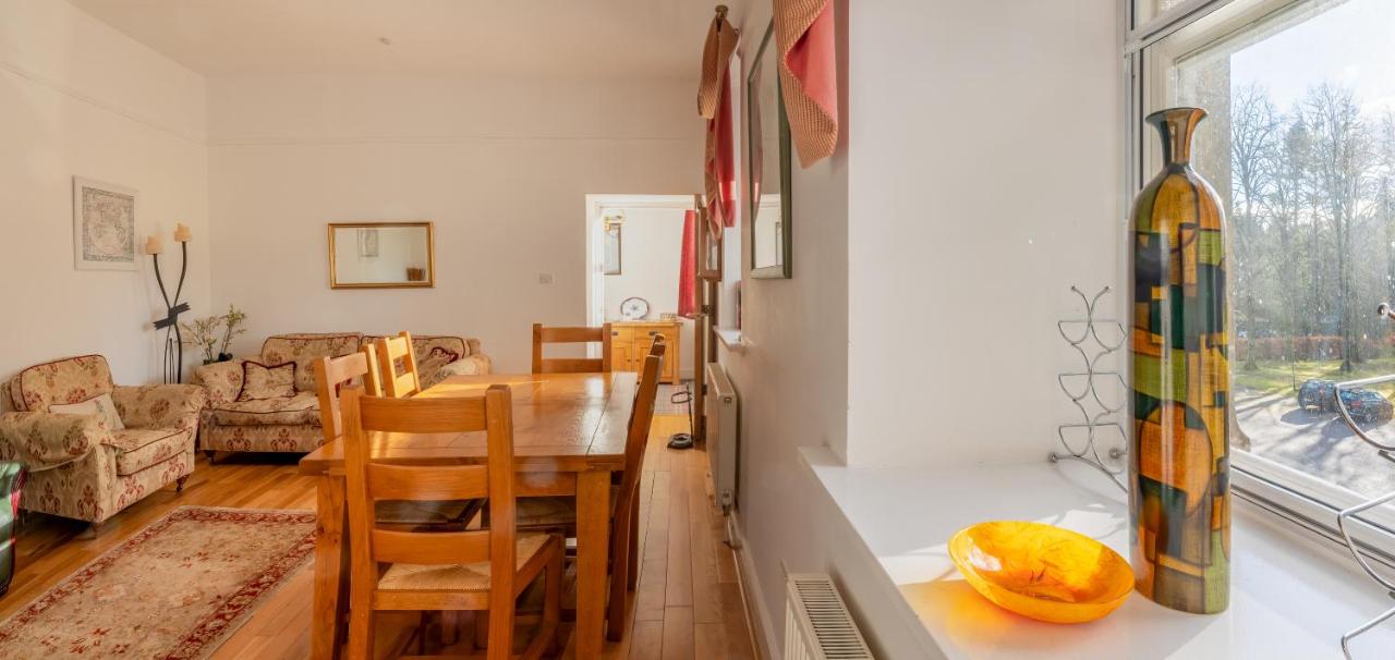 Major's Apartment 3 Bedroom Self Catering Property in historic Abbey - 2
