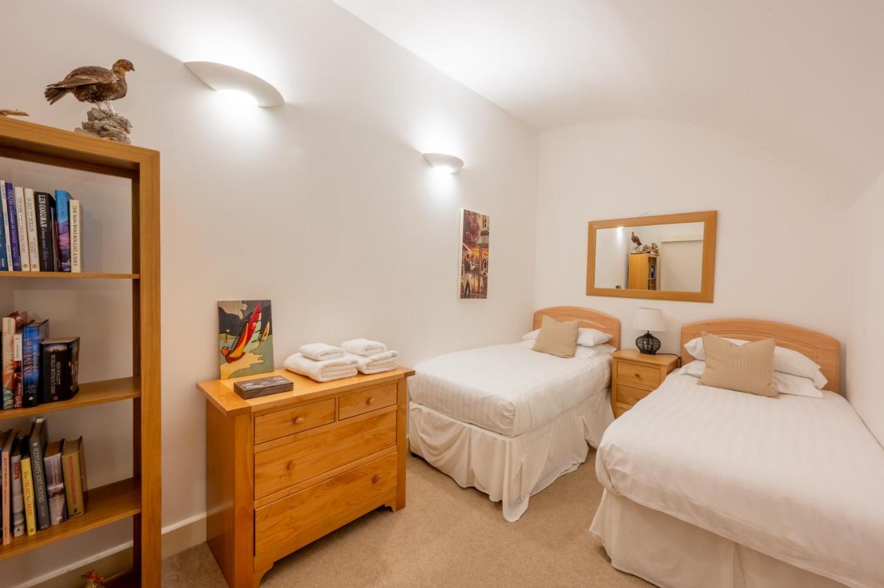 Major's Apartment 3 Bedroom Self Catering Property in historic Abbey - 6