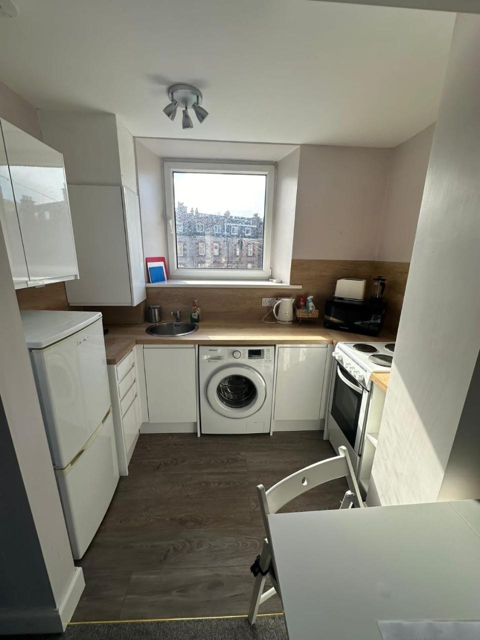 Scott Street Modern Flat - 3