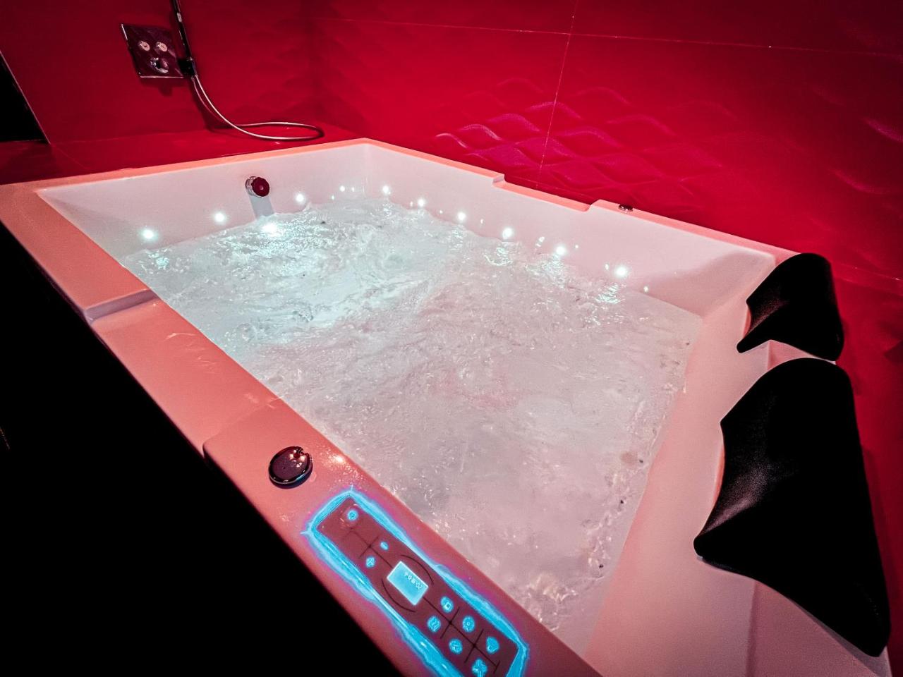 Le Confiden'spa Loft 55m2 Jacuzzi - Billard - Cheminée - Terrasse - 3