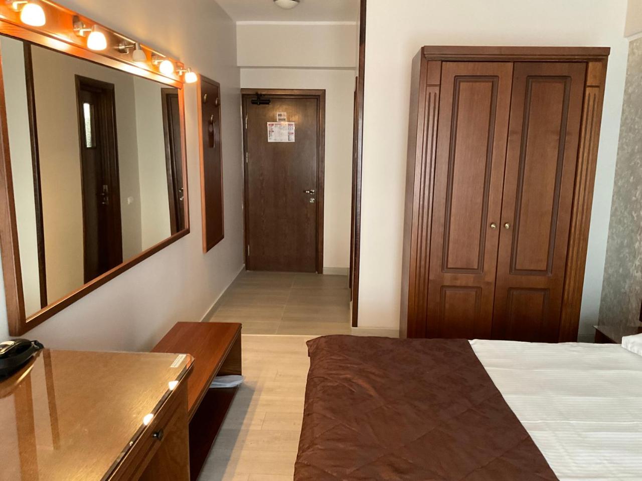 Hotel Ana photo 3