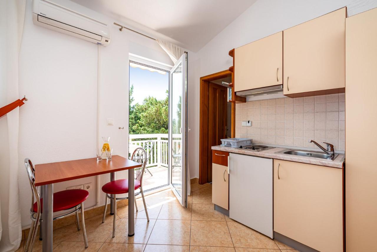 Apartments Prkačin 2 - 4