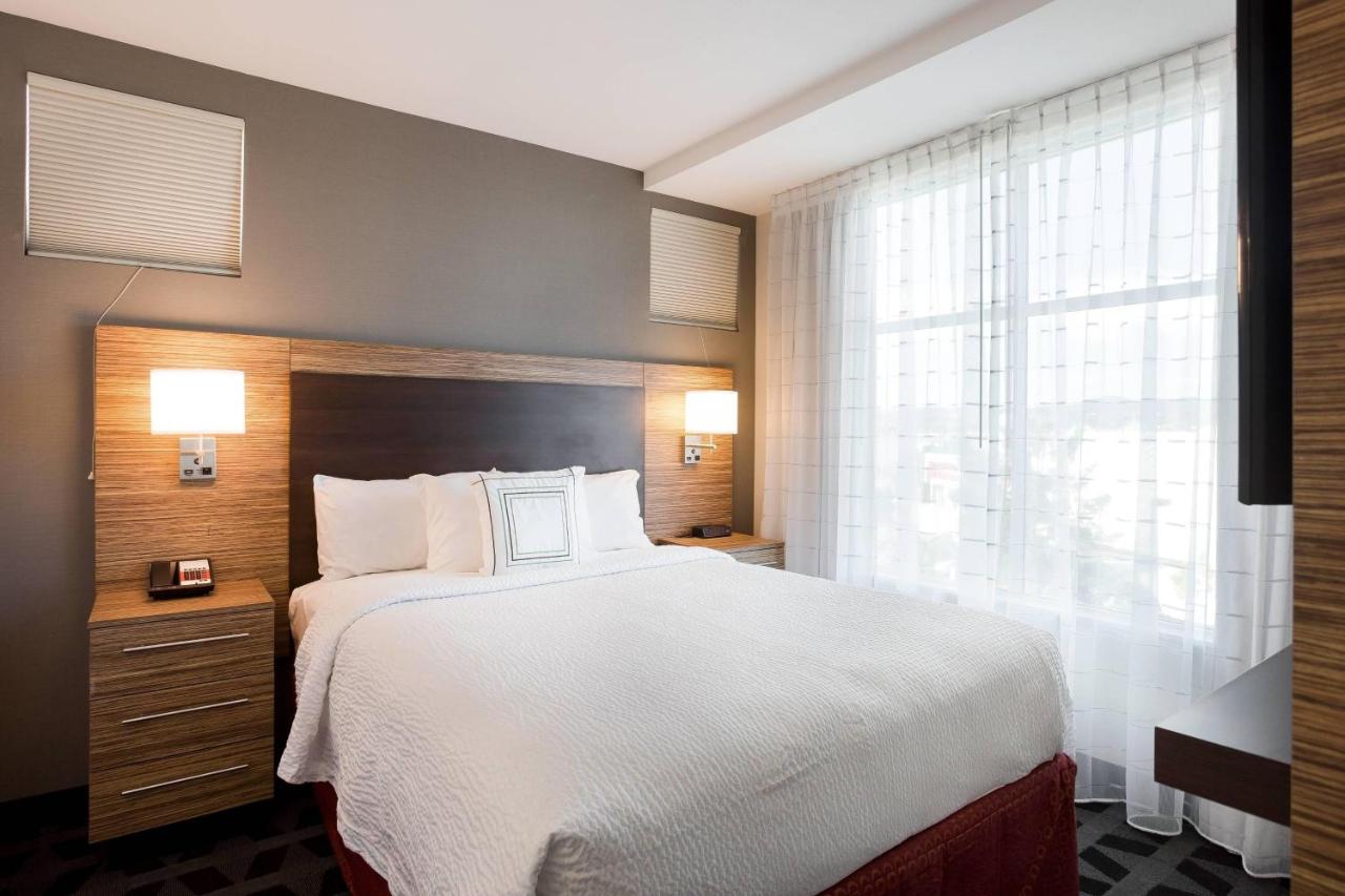 TownePlace Suites by Marriott San Mateo Foster City photo 3