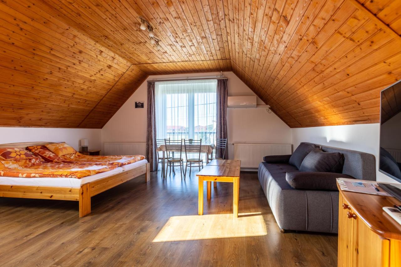Szabolcs Apartments - 4