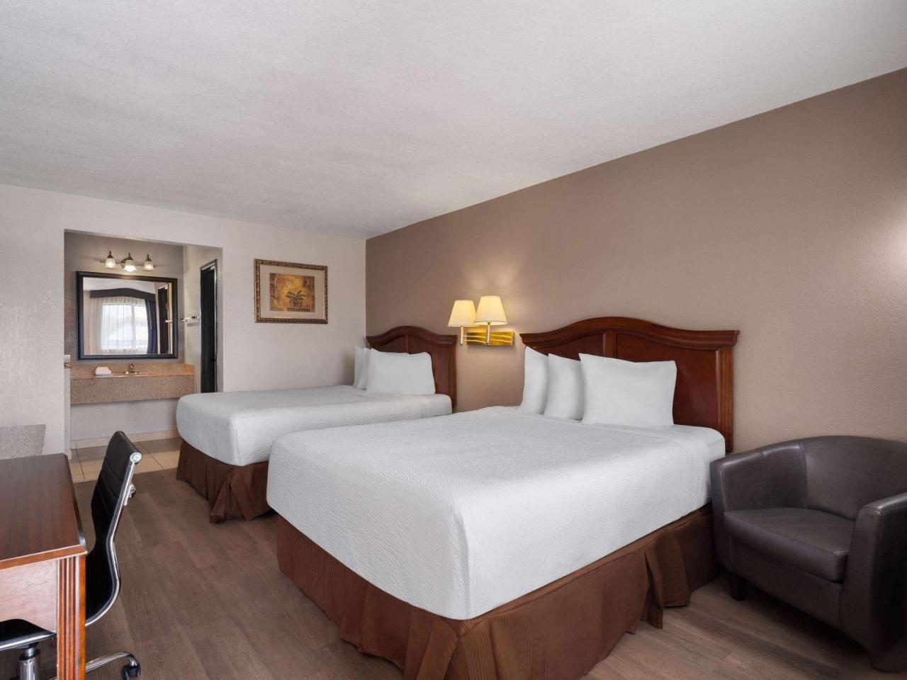 Photo - Travelodge by Wyndham Tucson AZ