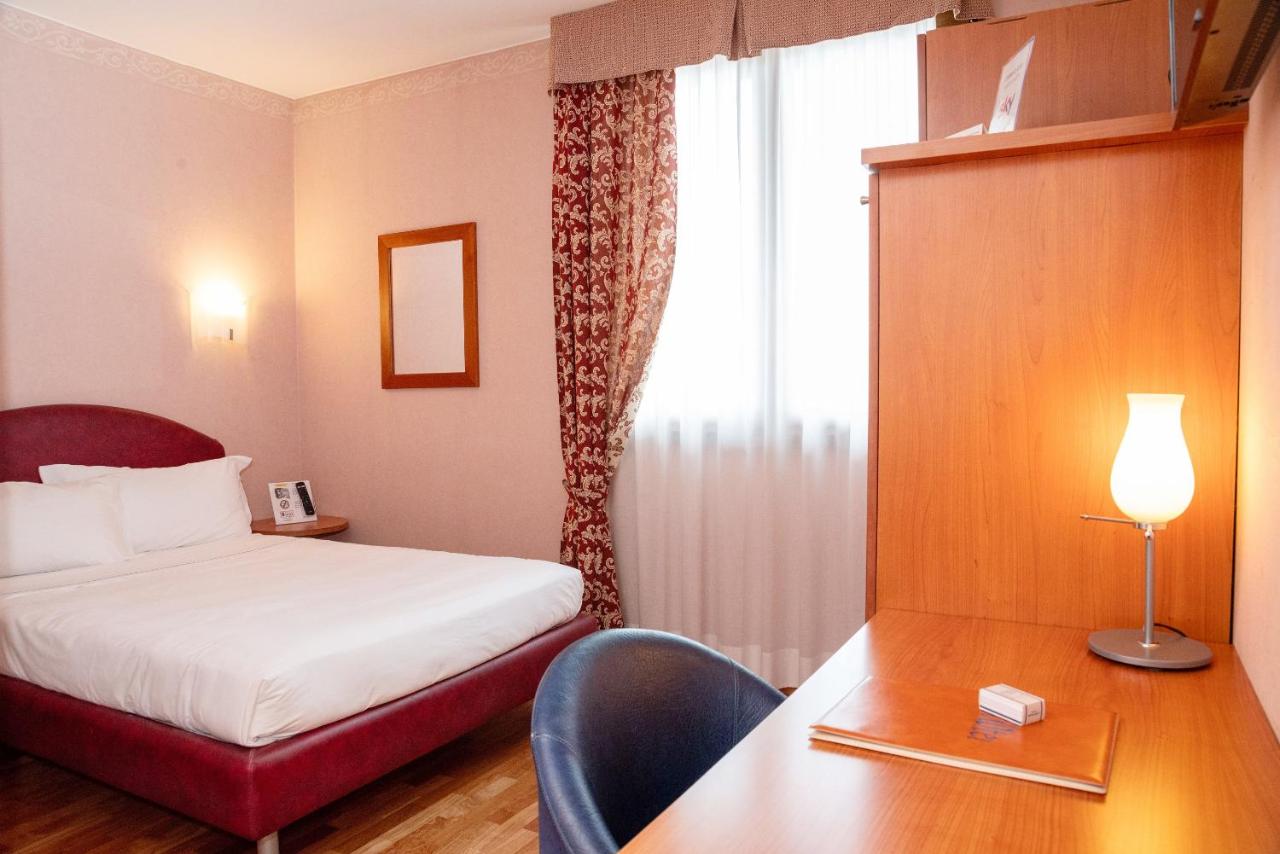 Siriohotel photo 2