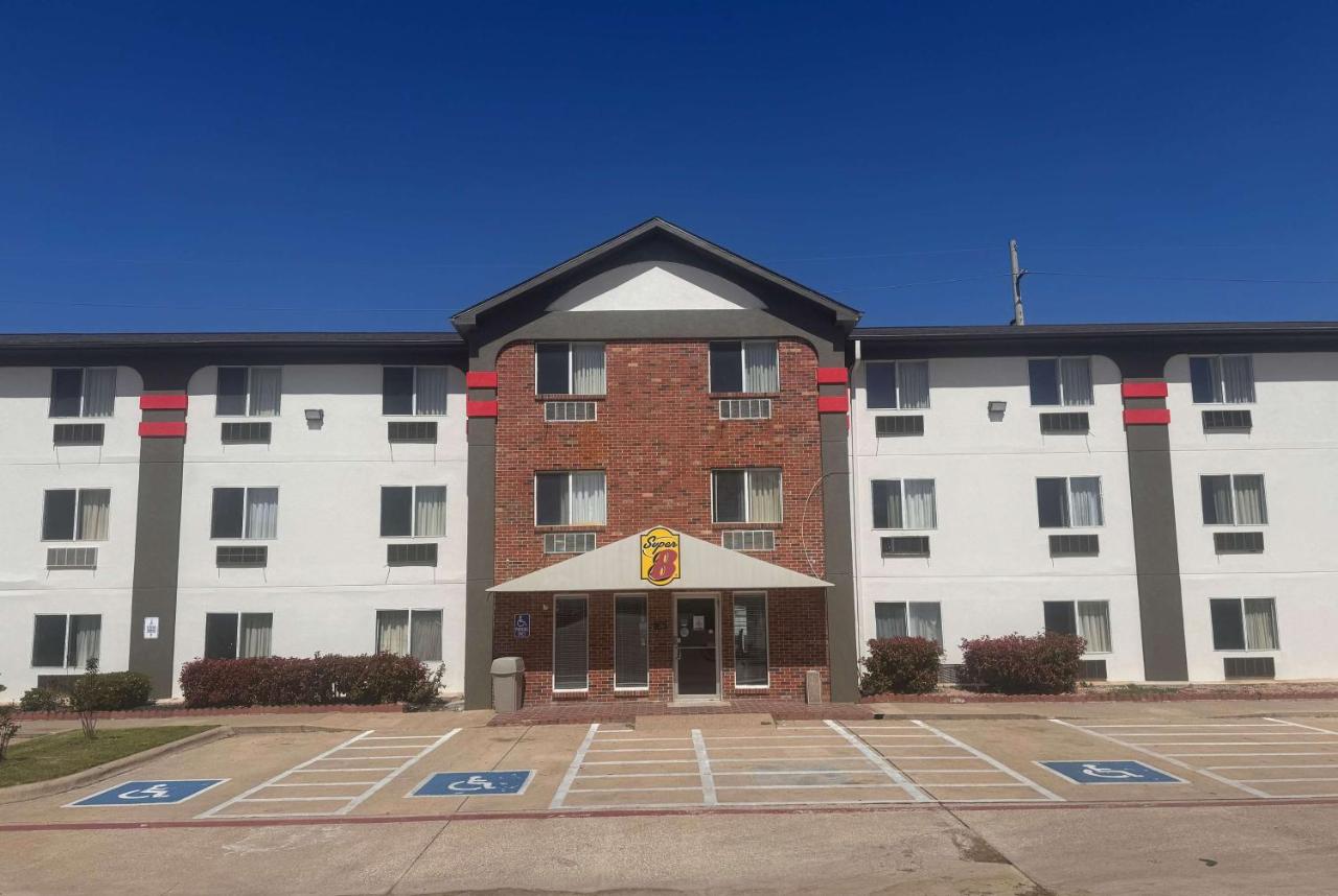 Foto - Super 8 by Wyndham College Station