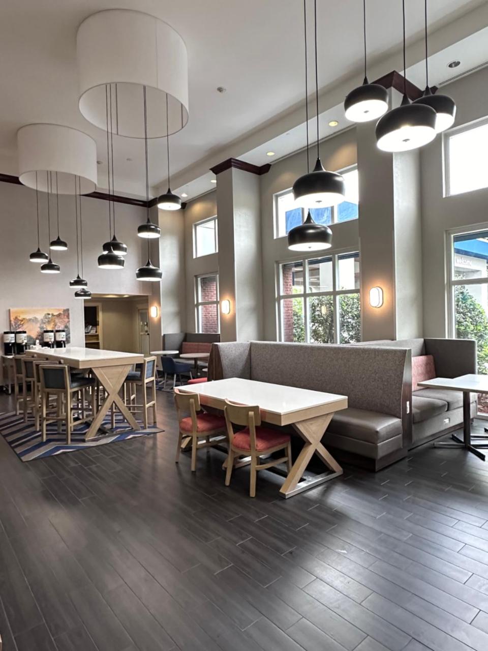 Hampton Inn & Suites Tallahassee I-10-Thomasville Rd. photo 2