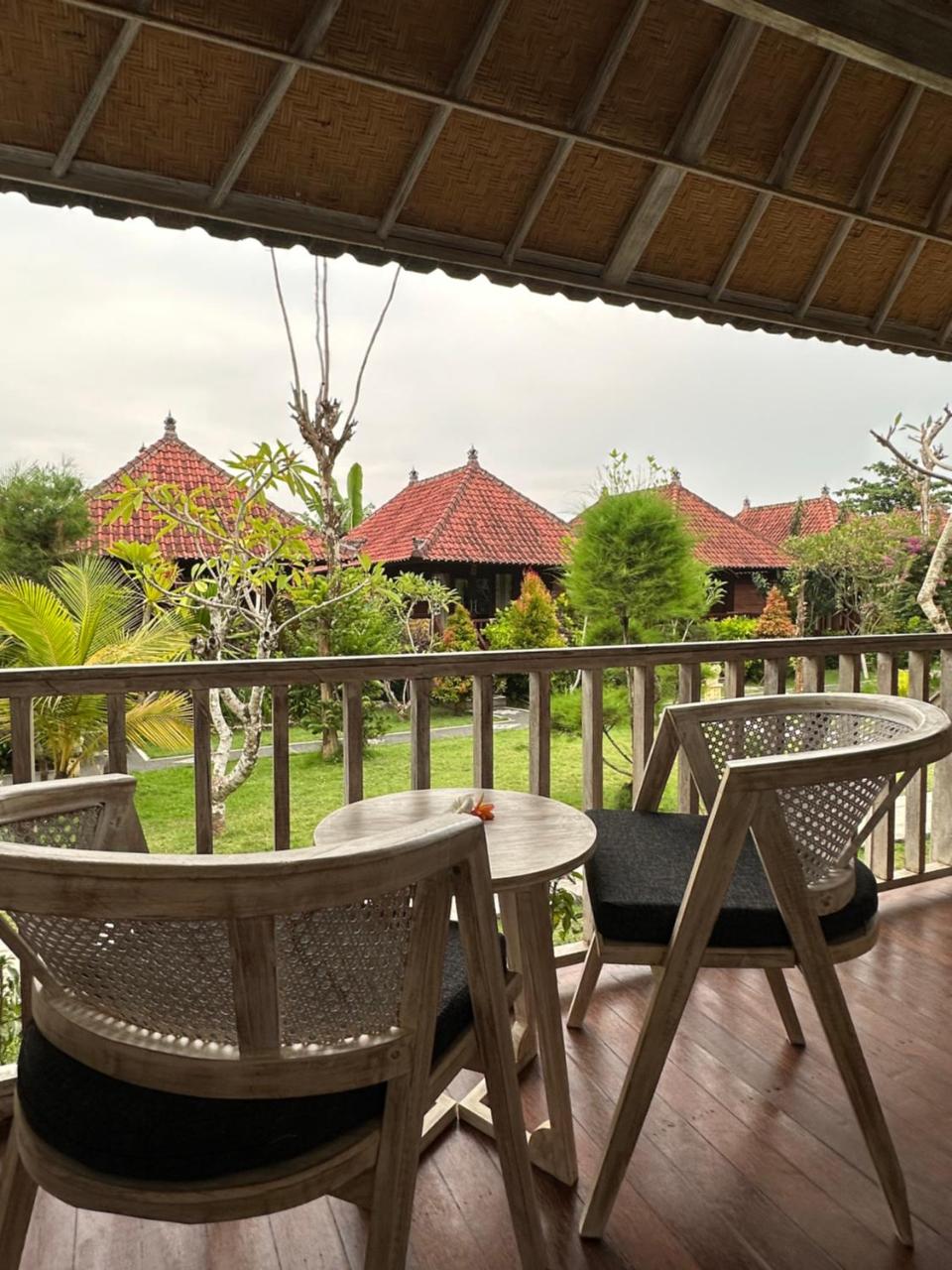 The Niti Hut's Lembongan photo 4