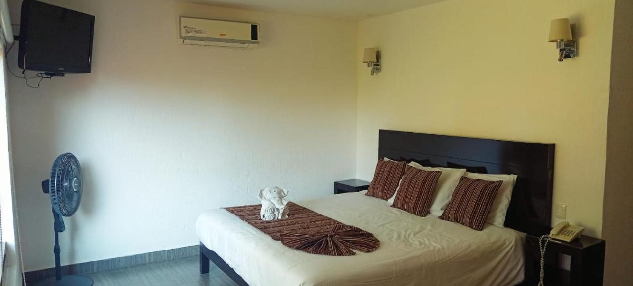 HOTEL PUNTA GALERIA photo 2
