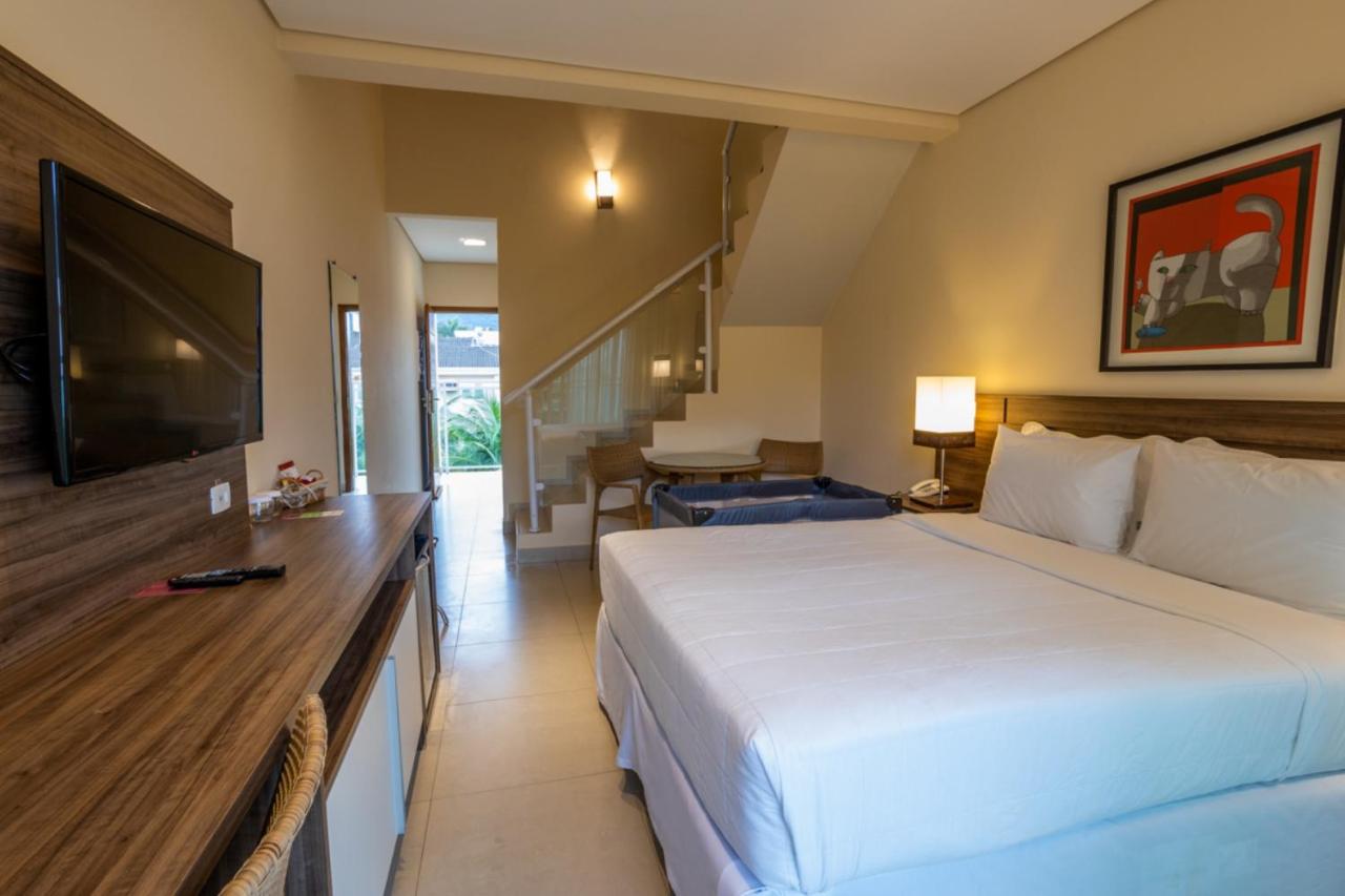 Amora Hotel Maresias photo 4