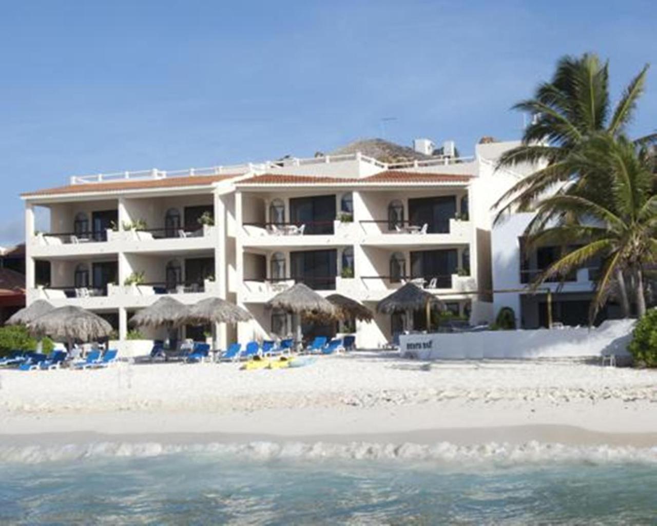 Aquatech Villas Derosa Resort photo 2
