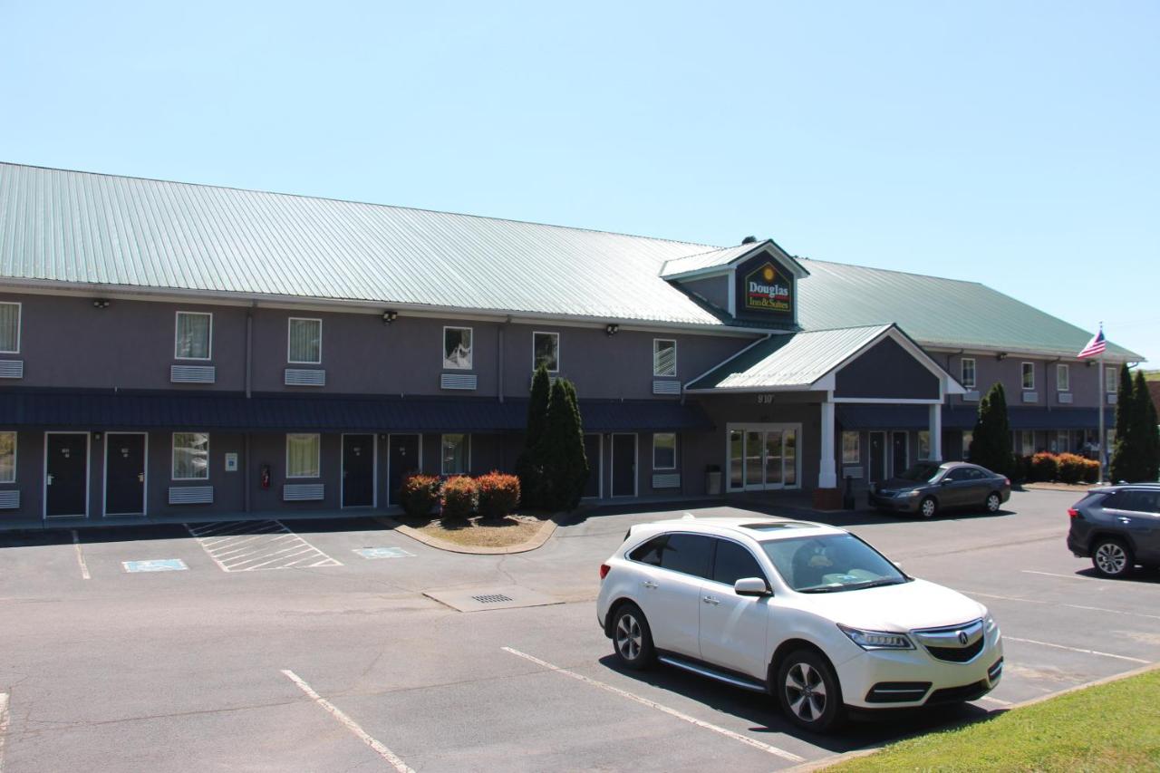 Douglas Inn and Suites Cleveland