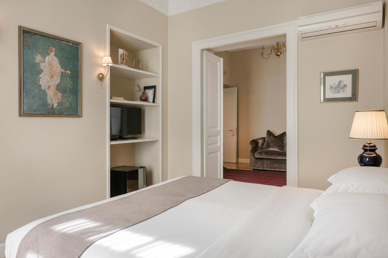 Noble Suites photo 3