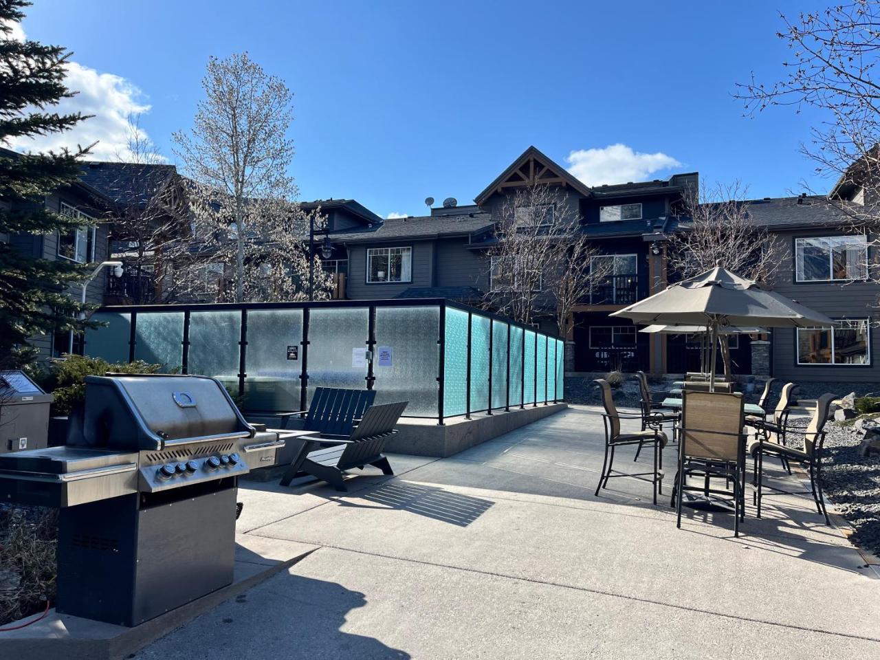 Perfect family 2-bed Condo with hot tub