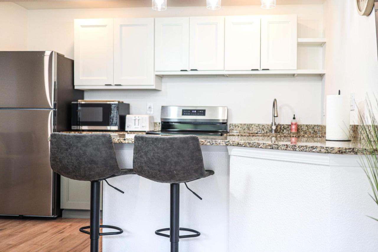 Condo in Crescent Bar - 2