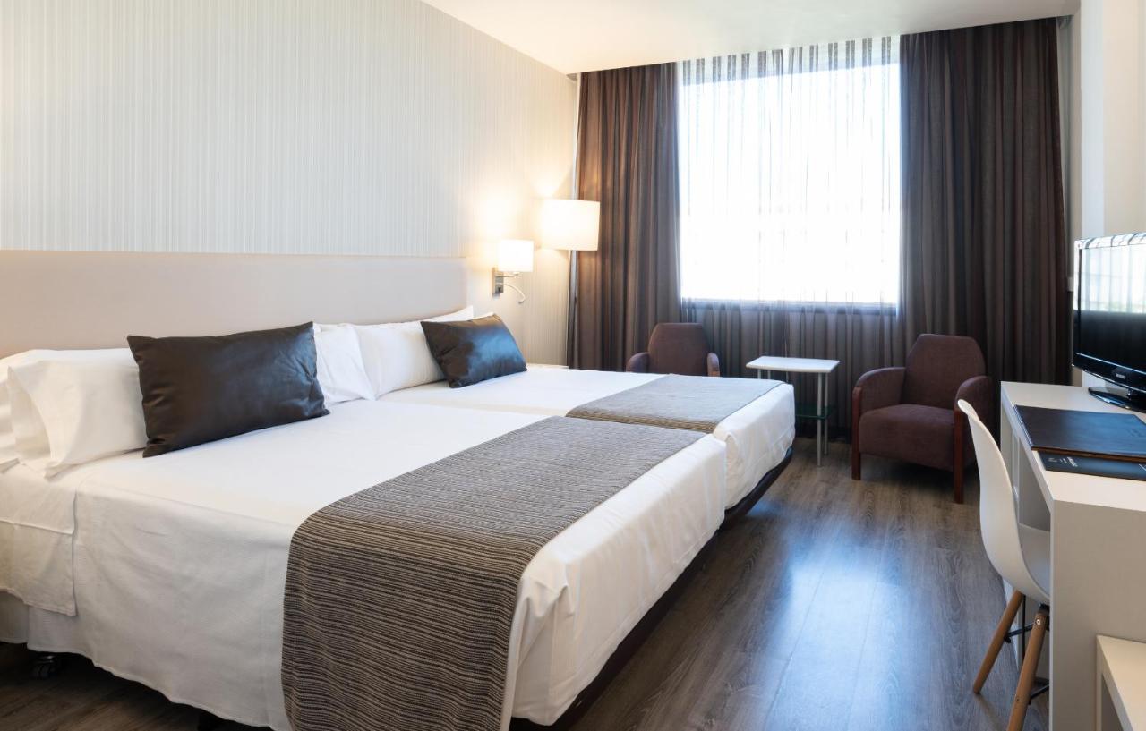 Catalonia Gran Hotel Verdi photo 4