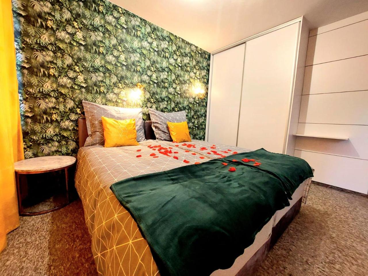 Zielony Zakątek z balkonem Smart TV - 3