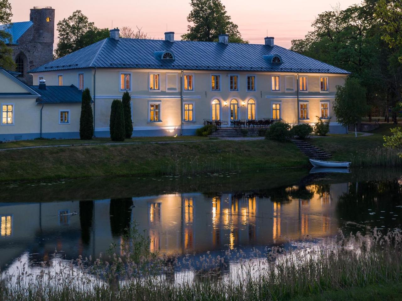 Padise Manor - 4