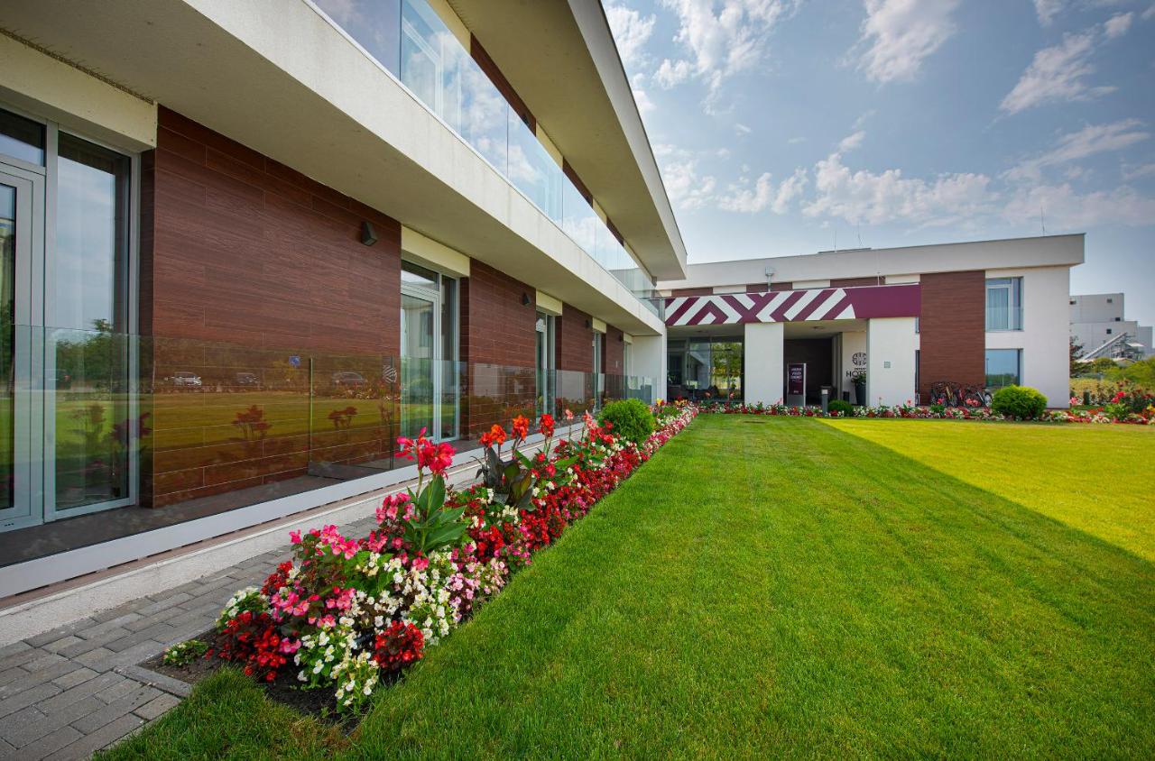 Outlet Hotel Polgár - 2