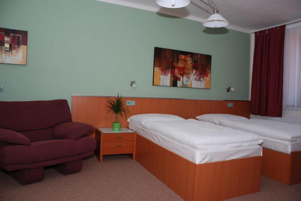 Hotel Ostrov Garni photo 4