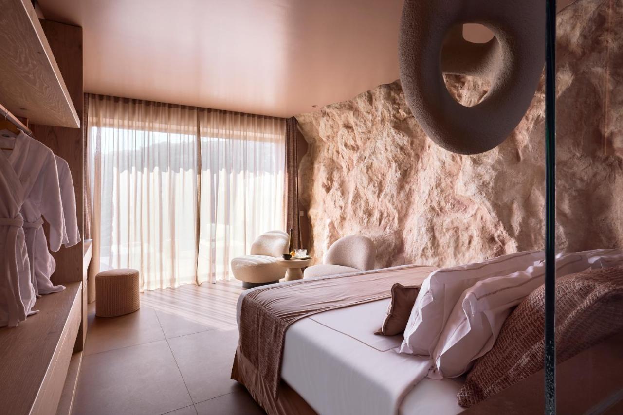 Ethereum Luxury Suites, a member of Mykonos Highlights photo 2