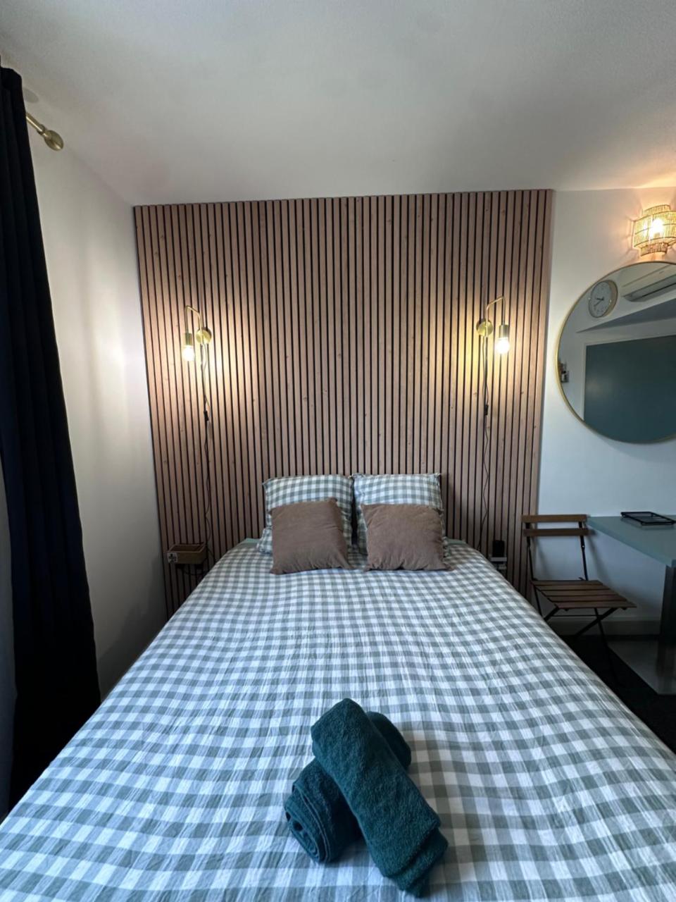 Joli Studio le clos d'Aix avec grande terrasse piscine et parking gratuit - 2
