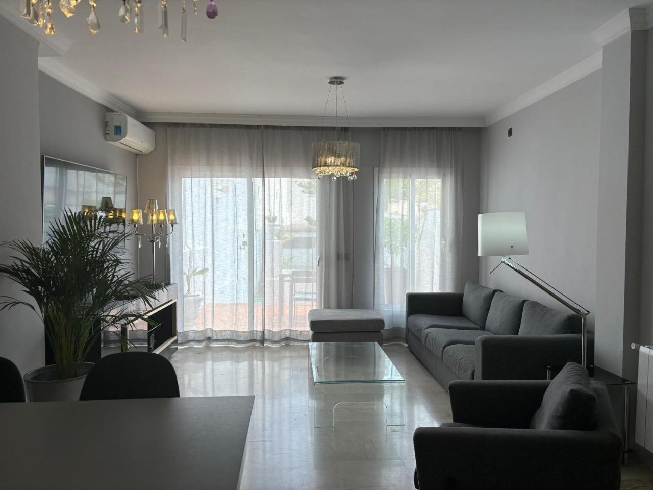 Abril Nerja - 3