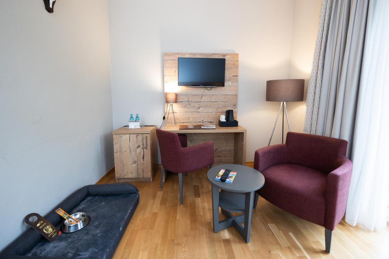 Hotel Haus Delecke - 2